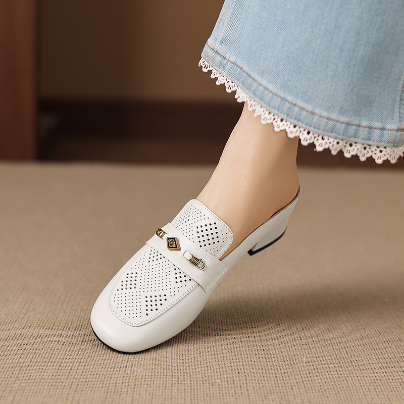 Croc-Style Shoes with Top-Layer Cowhide, Low Heel, Versatile Square Toe, Soft Sole, Women's Closed-Toe Summer New Model, Outdoor Slip-On Mules for Women