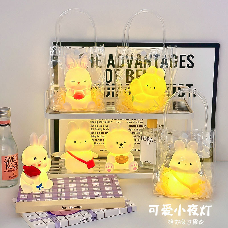 Luz de noche de vinilo de dibujos animados creativo de cabecera faro Internet celebridad juguetes luminosos para niños puesto de mercado nocturno suministro al por mayor