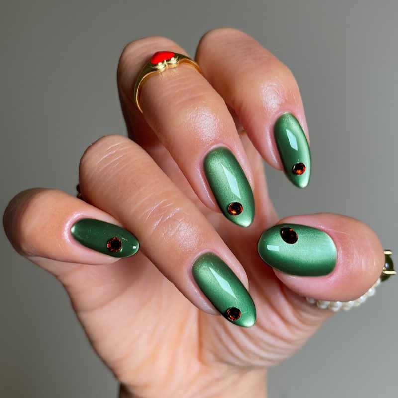 24 Pieces of Green Cat Eye with Red Diamond Almond Shape Wearable Nails Ins Same Style Fashionable and Beautiful 24 Pieces of Green Cat Eye with Red Diamond Almond Shape Wearable Nails Ins Same Style Fashionable and Beautiful