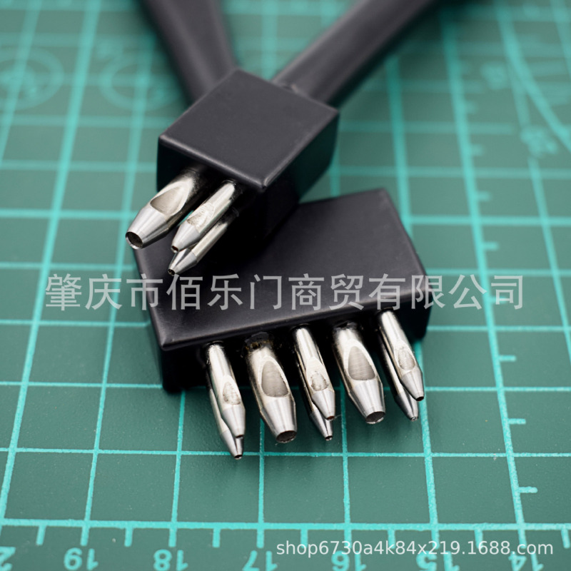 Diyの手作りの皮革靴の布ロックの風格の模様は黒色の精鋼の穴の穴を押し流して鋭くて丈夫です。|undefined