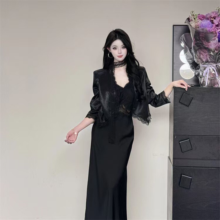 [Beaded and Jade] French Fashionable Waist-Cinching Lace Dress Suit Black Top and Other Sleeveless