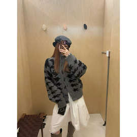 现 2025秋冬季新款韩国设计师op*n yy千鸟格牛角扣毛衣开衫外套