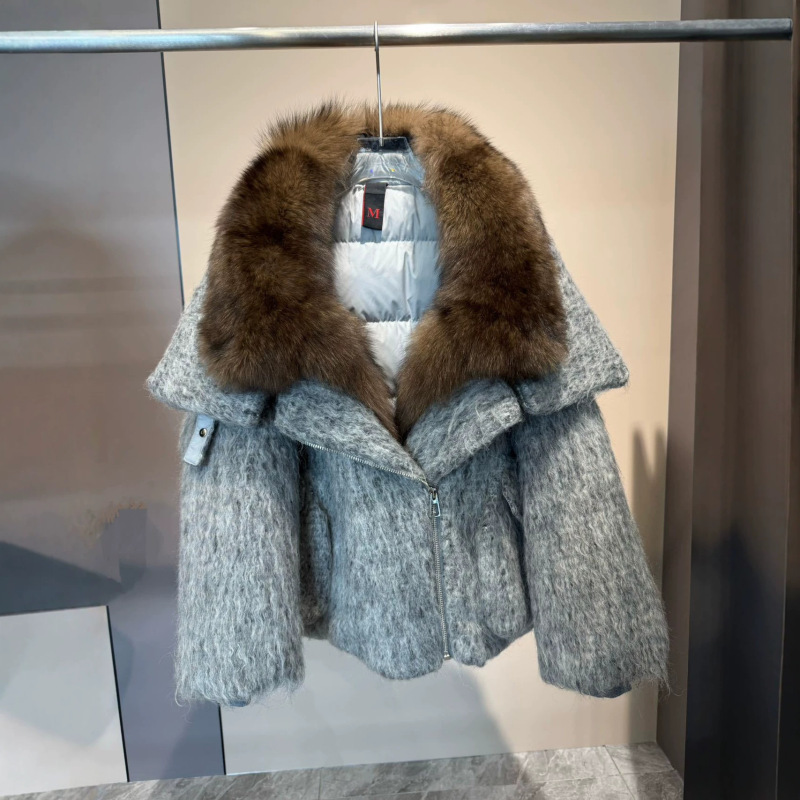 Cross-Border Winter New Style Natural Fox Fur Collar Goose down Jacket for Women, Fashionable Loose Thickened Warm Fur Coat Cross-Border Winter New Style Natural Fox Fur Collar Goose down Jacket for Women, Fashionable Loose Thickened Warm Fur Coat