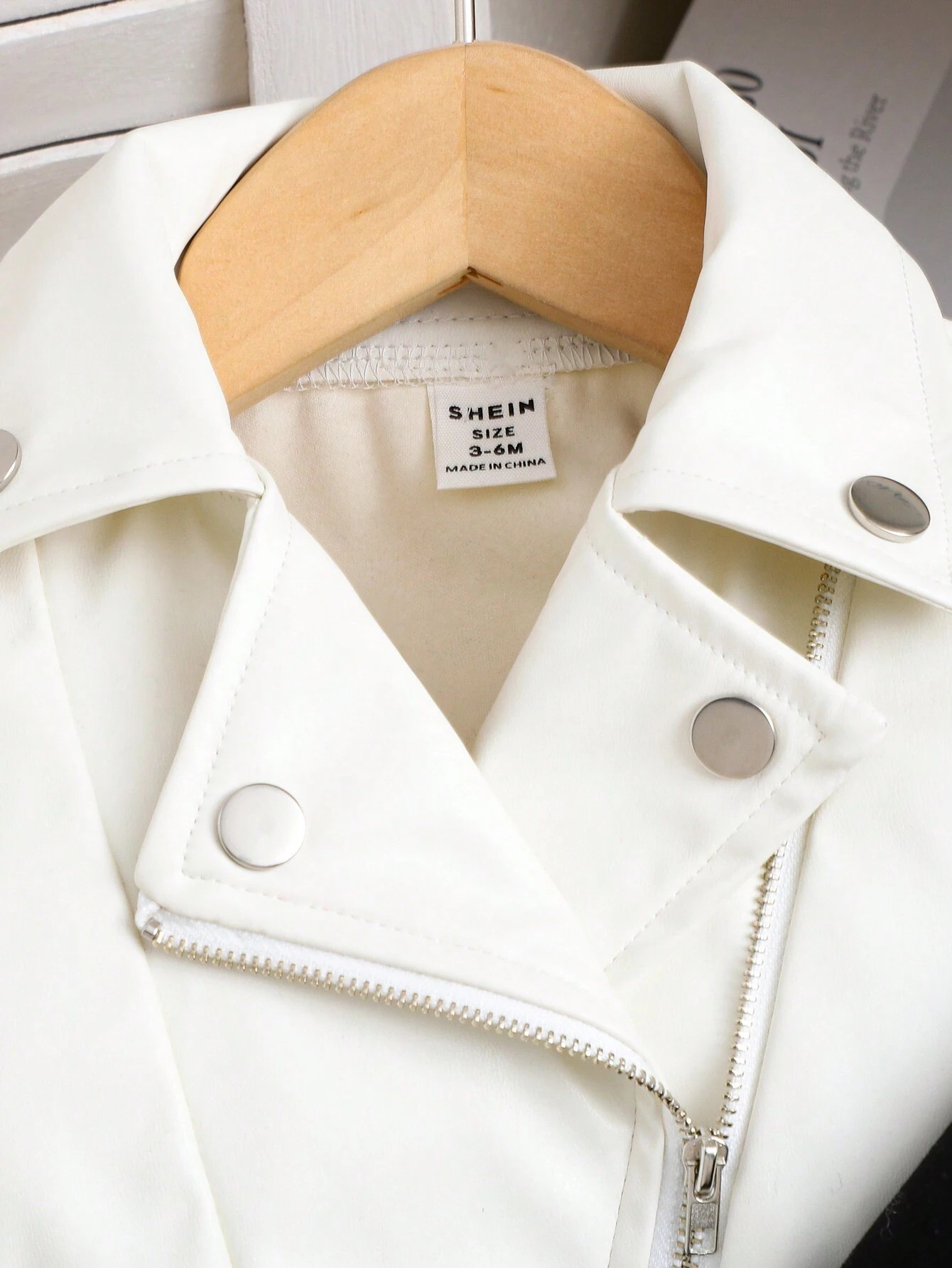 Dreiteiliges Set im koreanischen Stil für Mädchen, Herbst/Winter, hochwertige Motorradbekleidung aus PU-Leder mit Revers, Kleinkinderkleidung (3-7 Jahre)_voghion.com