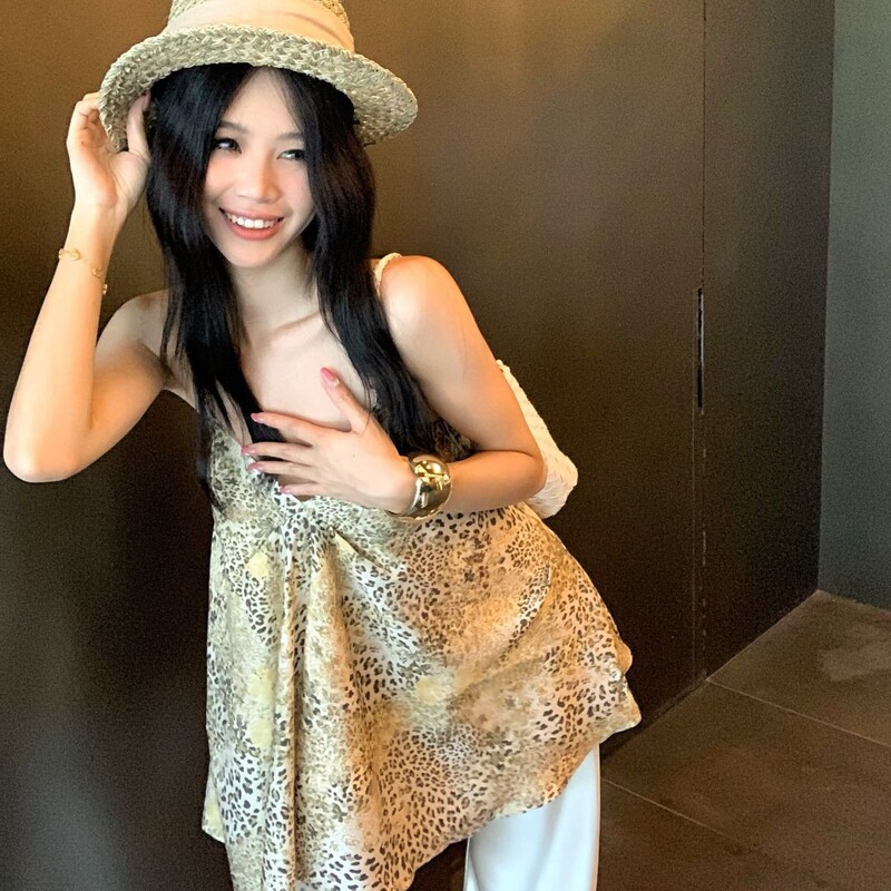 设计感豹纹串珠露背挂脖吊带背心女夏季宽松无袖外穿辣妹小众上衣|undefined