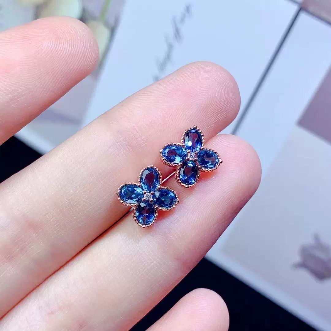 Серьги с лондонским голубым топазом, серебро 925 пробы, инкрустированные четырехлистным клевером, простые модные изысканные универсальные серьги с цветными драгоценными камнями