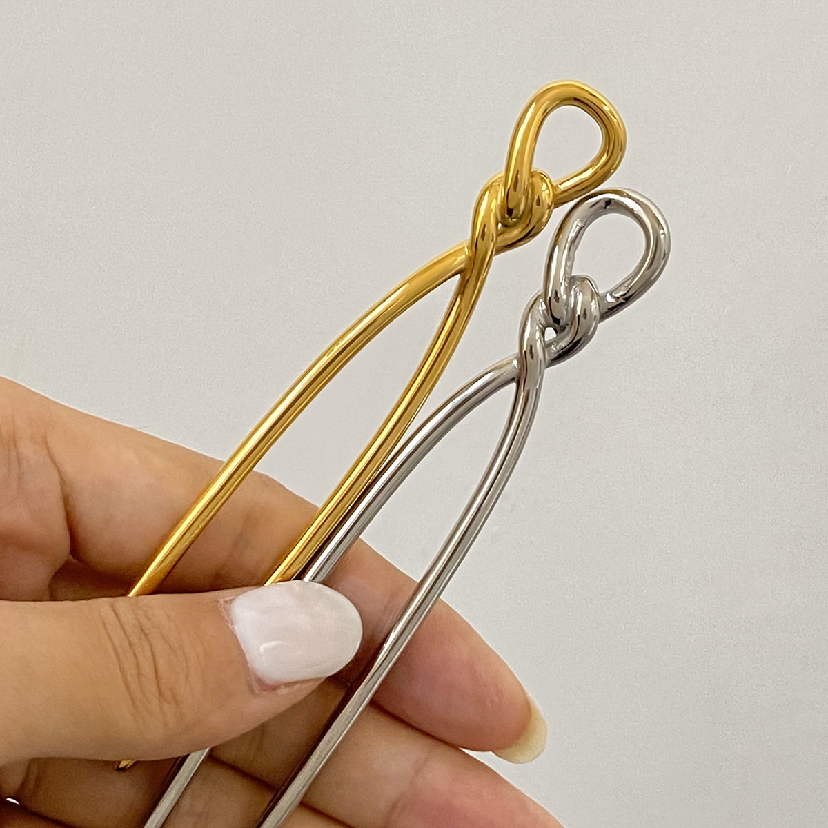 JEDING Europa y los Estados Unidos de alto nivel 18k oro acero inoxidable en forma de U pinzas de cabello en horquilla de cabello de alto nivel acero de titanio joyas para el cabello