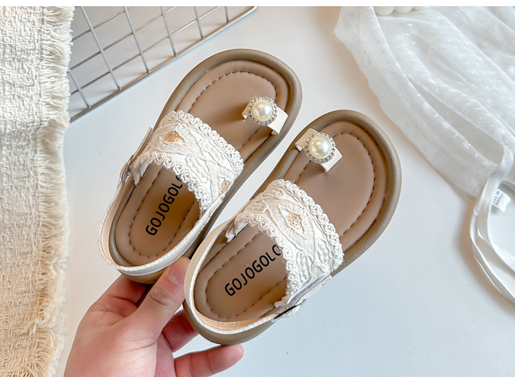Meisjes sandalen met parels en antislipzool voor de zomer_voghion.com