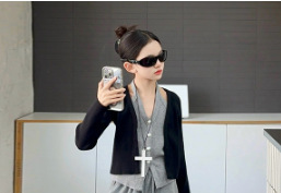 2025女童秋季新款设计感拼接长袖针织T恤上衣搭高腰阔腿裤休闲套|undefined