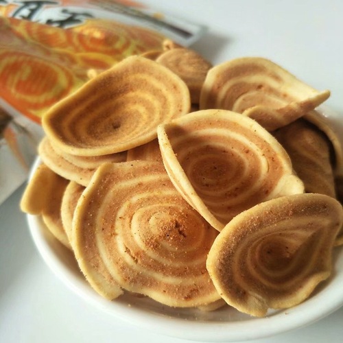 Erkang Garden Cat Ear King Pastries – Crispy, Puffed Snack with Delicate Cat-Ear Shapes, Thin and Crunchy, Packaged in Convenient Bags—A Nostalgic Internet-Famous Treat You’ll Love!