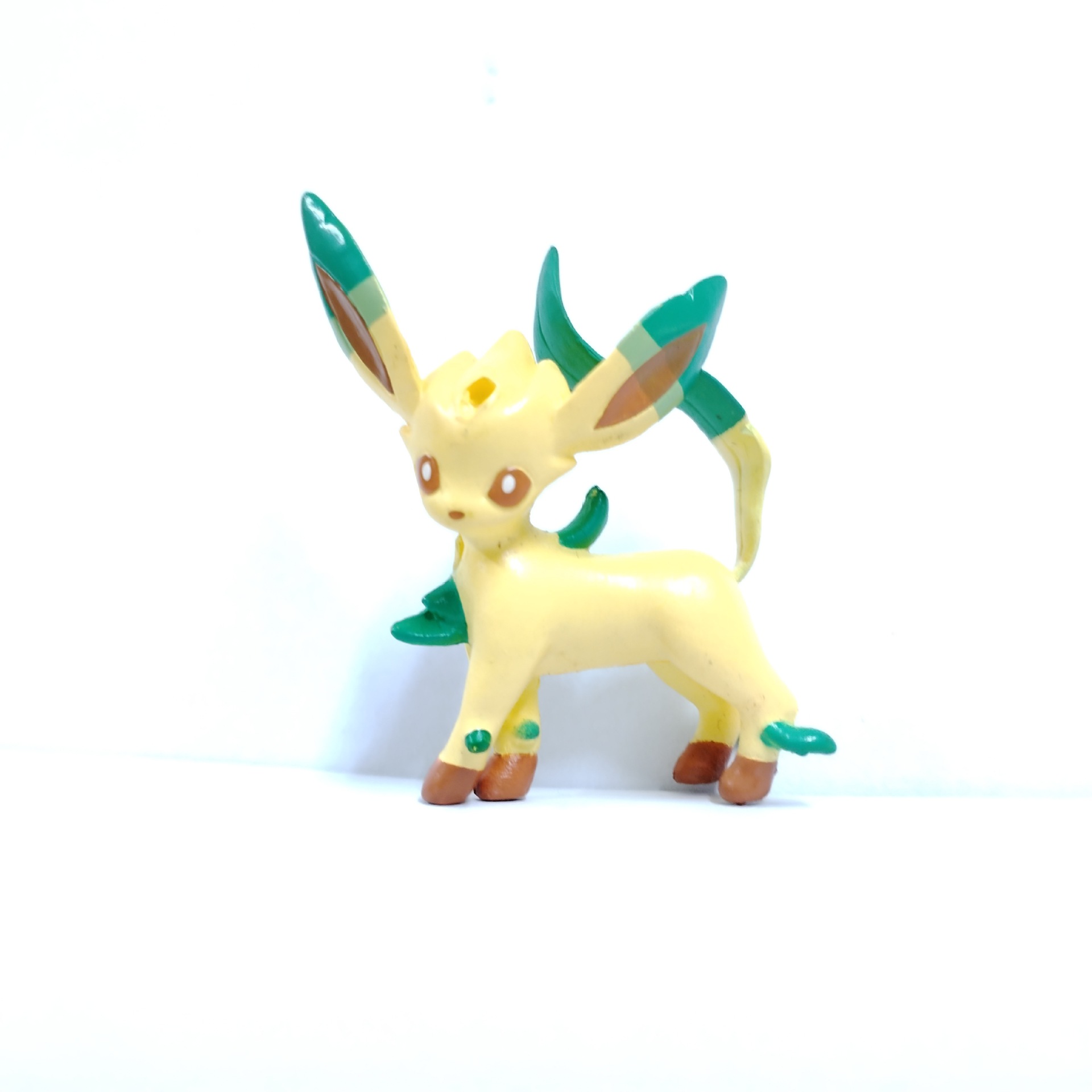 Pokémon Bola Pokémon Pokémon Zhu Zi Super Dream Dragón que escupe fuego Modelo de juguete