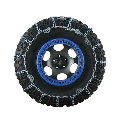 Pickup Truck Off-Road Vehicle — Tire snow chain