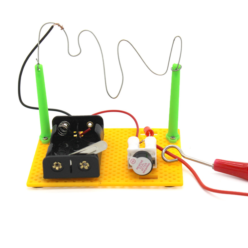 Thousand Mercury Focus Test No. 1 (Cruzando la línea de fuego)