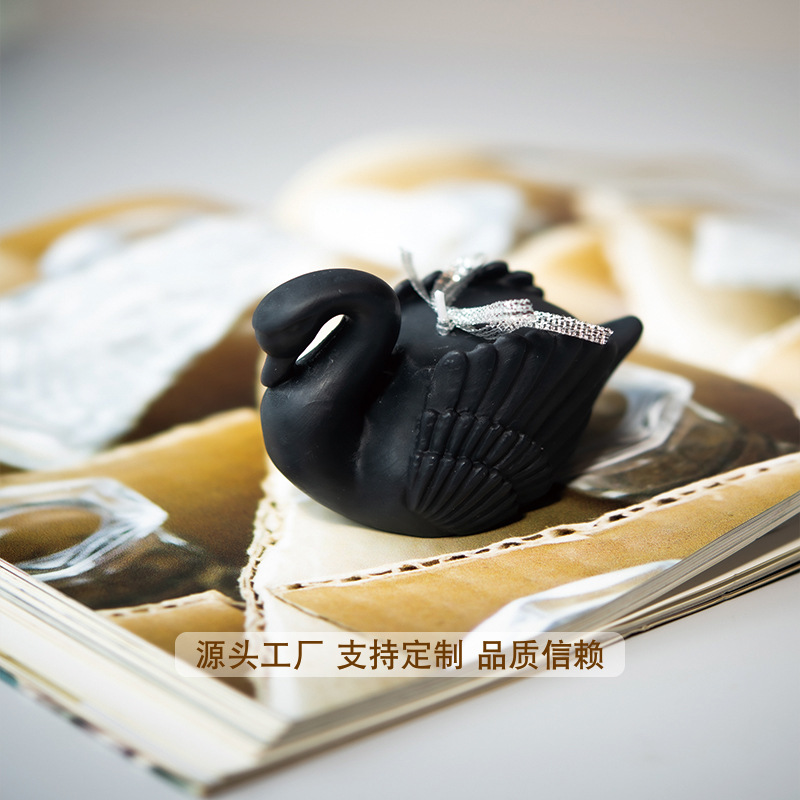 Ventas transfronterizas calientes de alto nivel aromático cisne vela romántica lindos adornos de vela decoración regalo acompañante