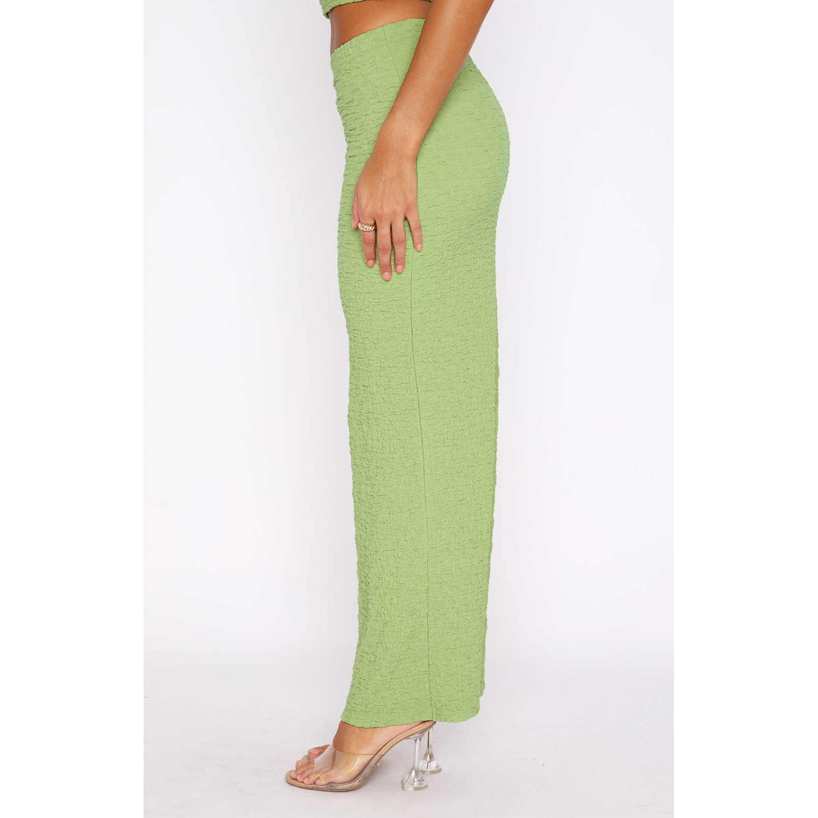 6710 草绿色模特图5.jpg