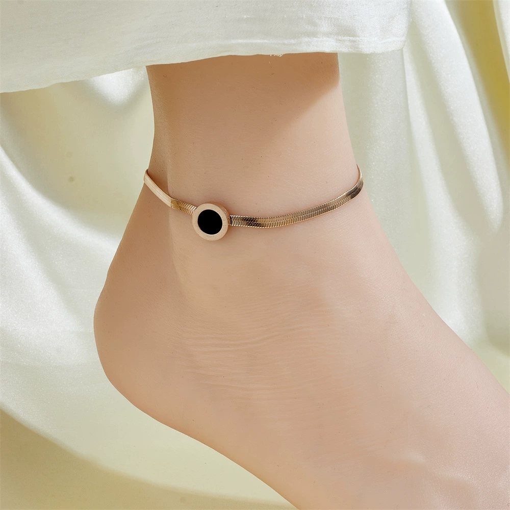 Ankle bracelet, chain, golden fashionable sexy accessory stainless steel, simple and elegant design, light luxury style, internet celebrity, 750 sample gold
