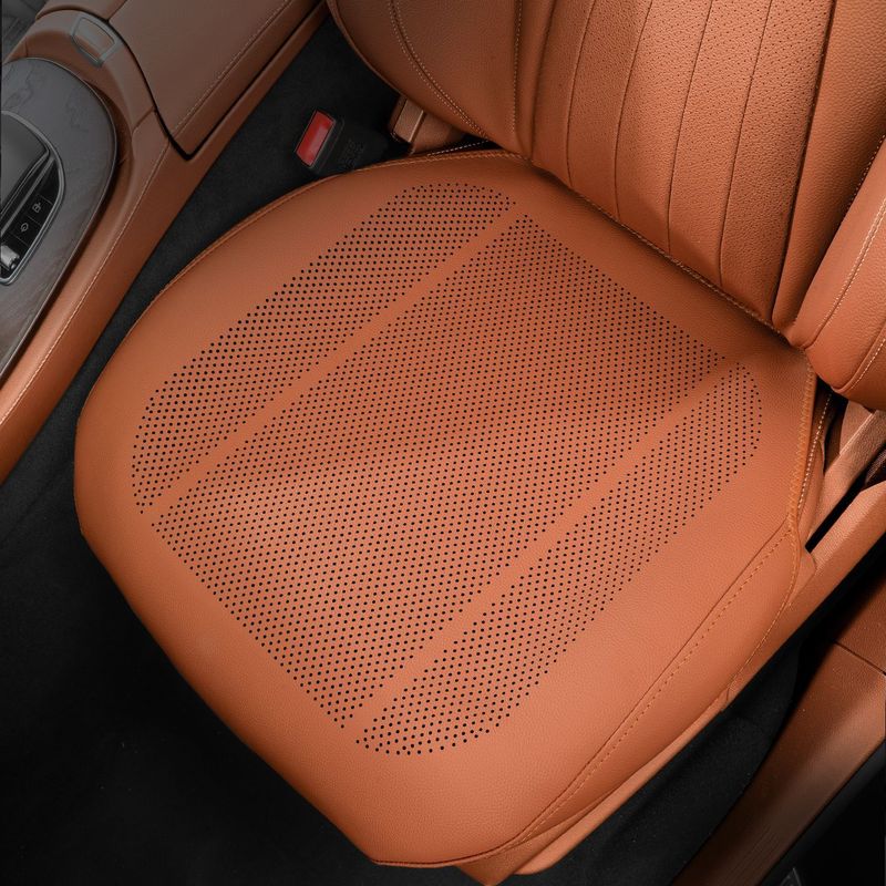 新しいナッパレザーのカーシートクッション、オールシーズン対応の薄型通気性のある穴あき車のインテリアシートカバー、夏用シートクッション|undefined