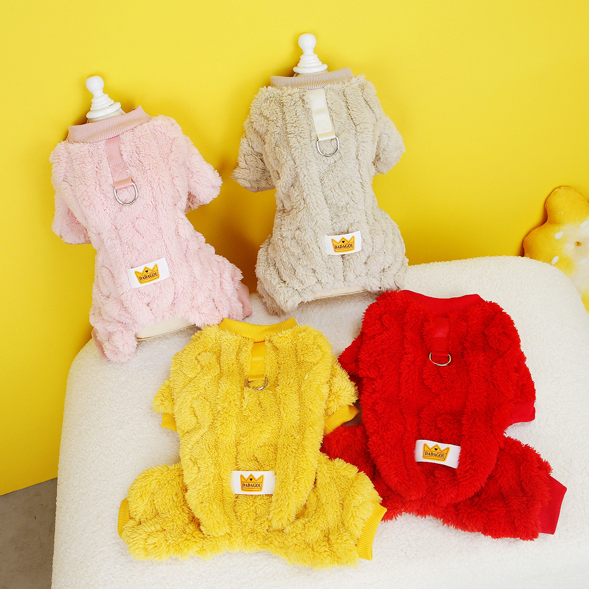 Ropa de perro mascota ropa de terciopelo de cuatro patas para mascotas ropa de perro para mascotas Otoño e Invierno Nuevo 23 ropa de terciopelo de la torcedura del Ártico