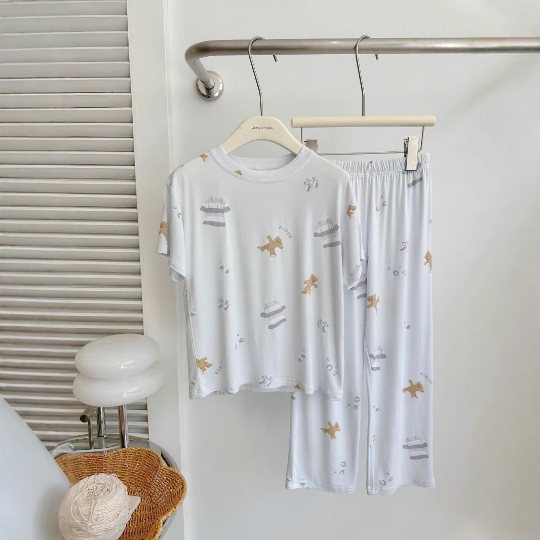 Gp New Product Cute Family Ladies Kidsren Cartoon Bear Card Beast Modal Cotton Home Clothes Pajamas Set Wholesale