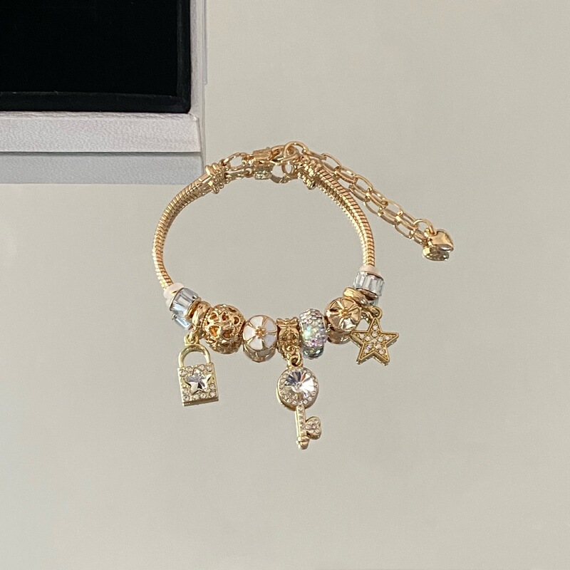 Pan's DIY Gold Lock and Key Beaded Bracelet, Niche Design Star Pendant, Adjustable Snake Bone Chain Jewelry Pan's DIY Gold Lock and Key Beaded Bracelet, Niche Design Star Pendant, Adjustable Snake Bone Chain Jewelry
