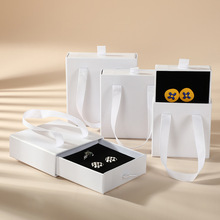 ƳϺطNӲжhִCYƷpݻ¾Ʒչʾ