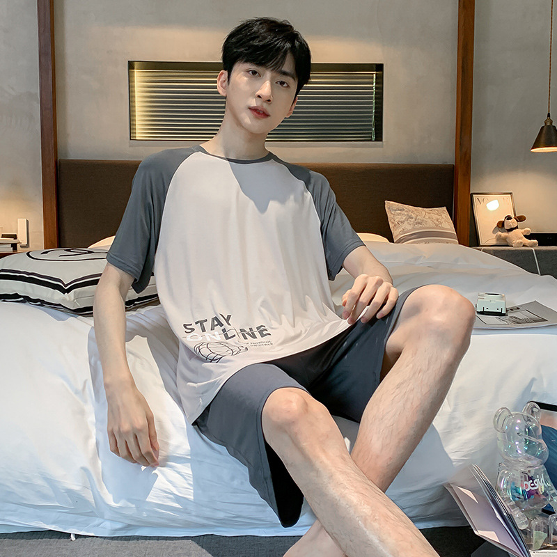 Pijamas para hombres 2024 nuevo modelo de verano pantalones cortos de mangas cortas delgados de verano grande conjunto de ropa casera casual