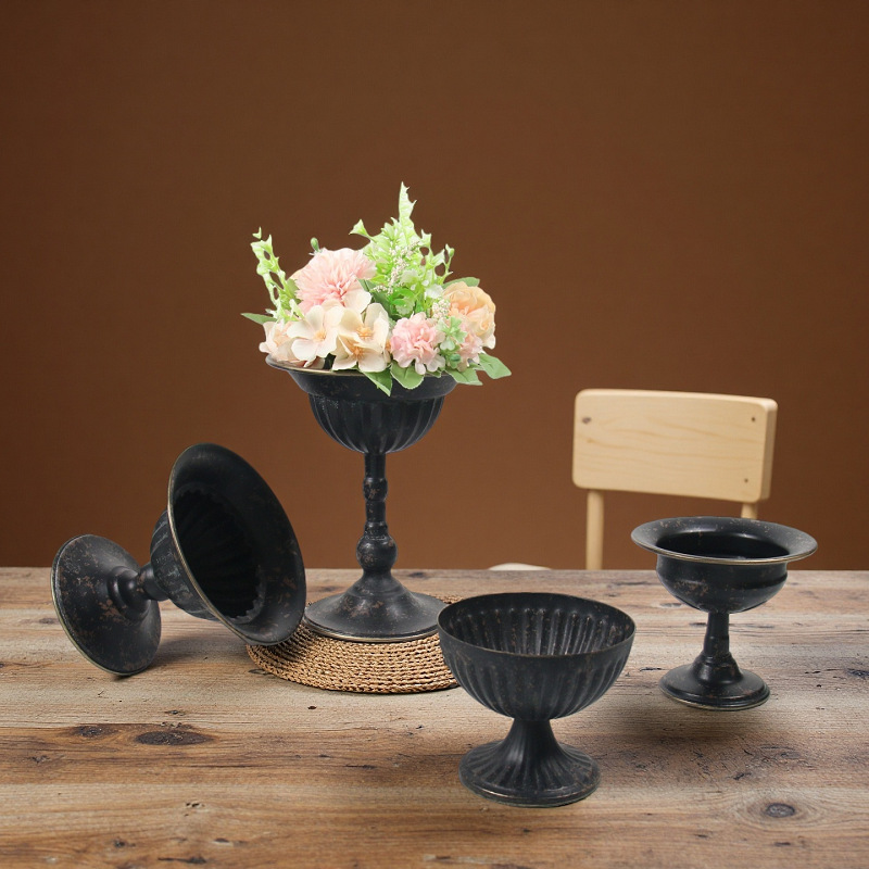 Black Gold Vintage Tall Flower Pot, Homestay Hotel Decoration, Iron Art Vase, Popular Photo Props, Flower Vessel Ornament