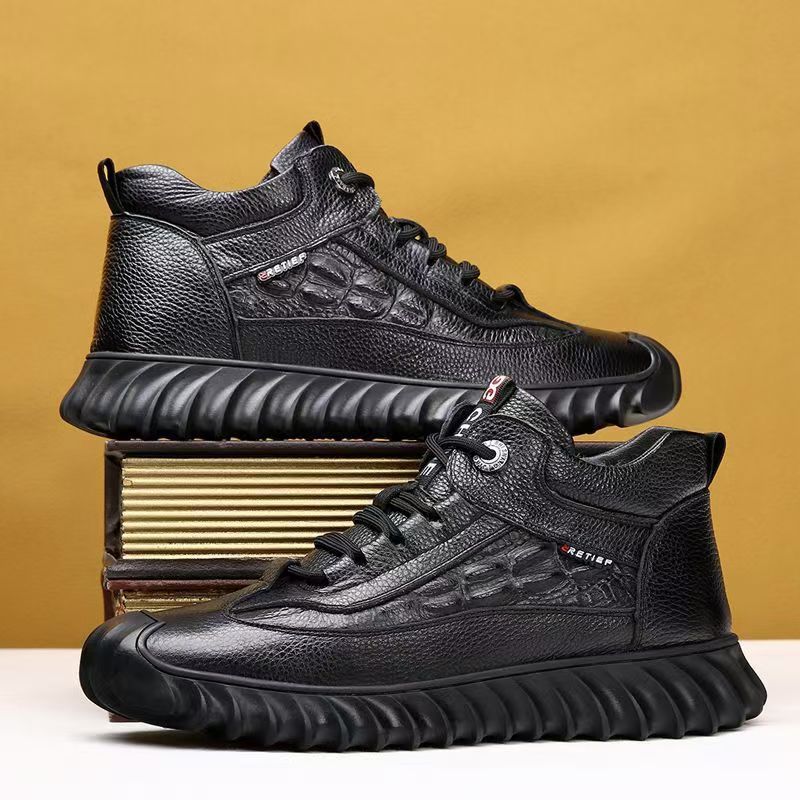 Nuevos zapatos de algodón de hombre prácticos de invierno de noreste con terciopelo calentador de algodón para ayudar a las botas de nieve de papá botas Martin