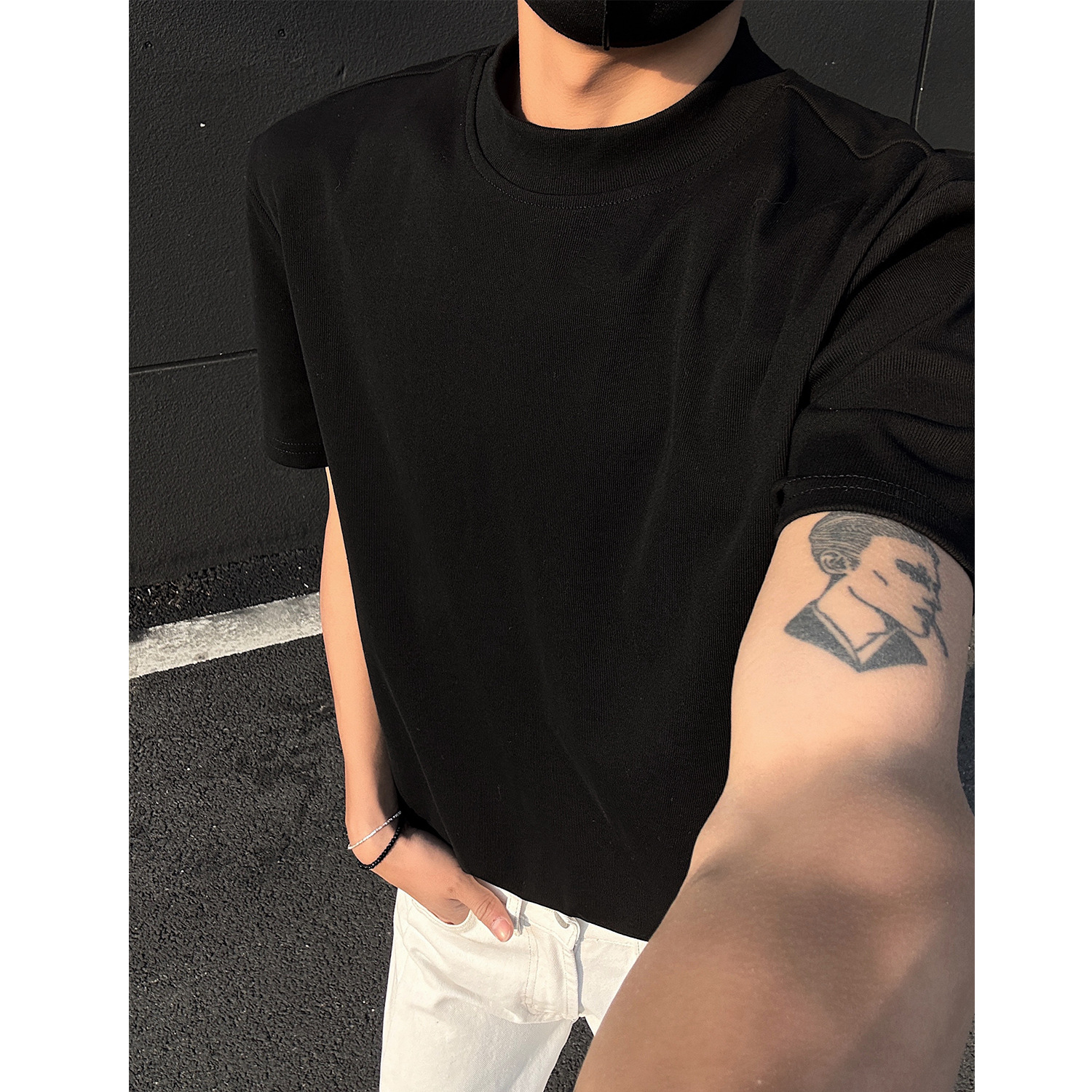 검은색