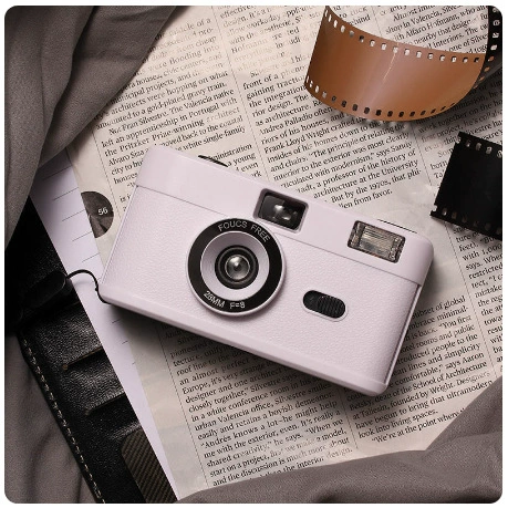 135 retro camera film camera can add flash