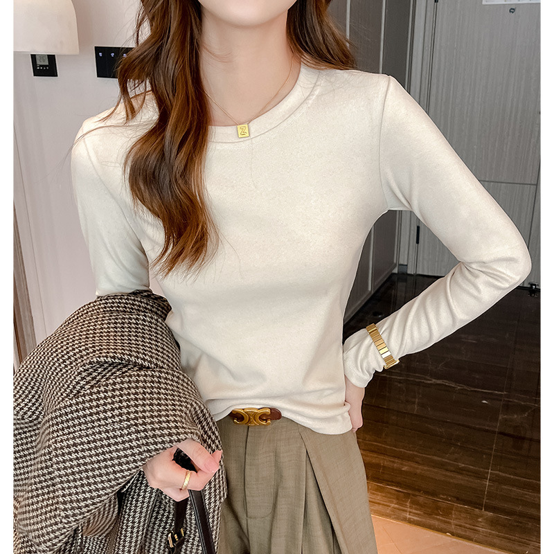 Carefully Selected White Velvet Round Neck Bottoming Shirt for Women, Autumn and Winter Korean Style Simple Right Shoulder Slimming Look Long-Sleeved T-Shirt Top Carefully Selected White Velvet Round Neck Bottoming Shirt for Women, Autumn and Winter Korean Style Simple Right Shoulder Slimming Look Long-Sleeved T-Shirt Top