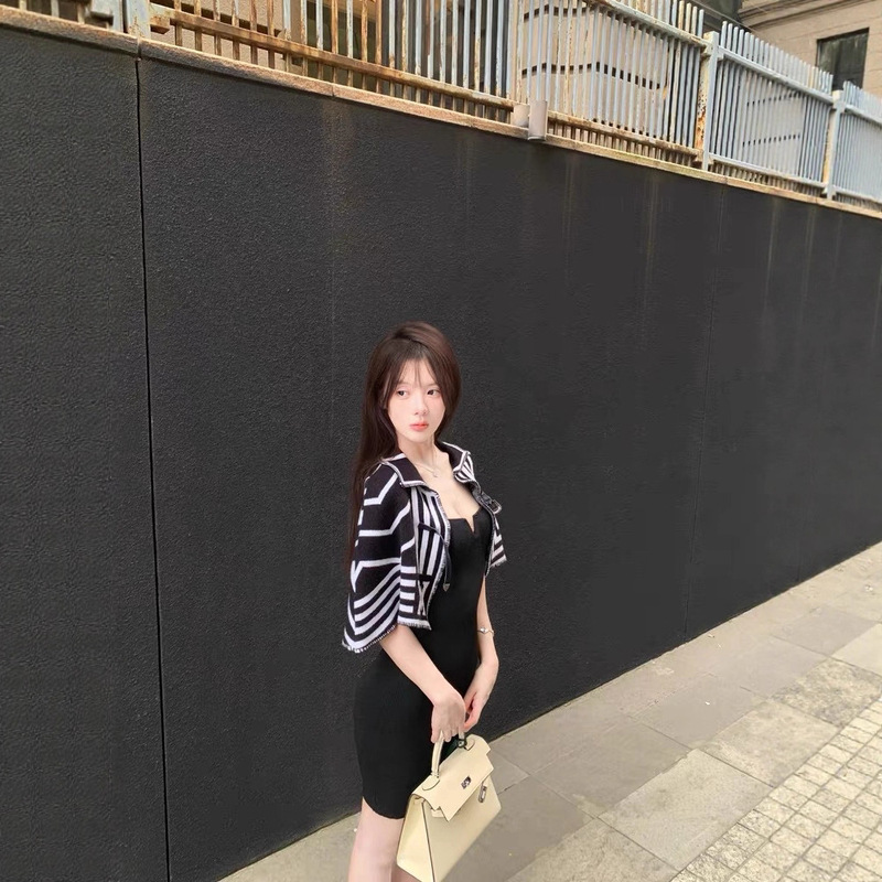 M900上衣外套高级感2025新款设计感春秋小众女短款披肩斗篷小个子|undefined