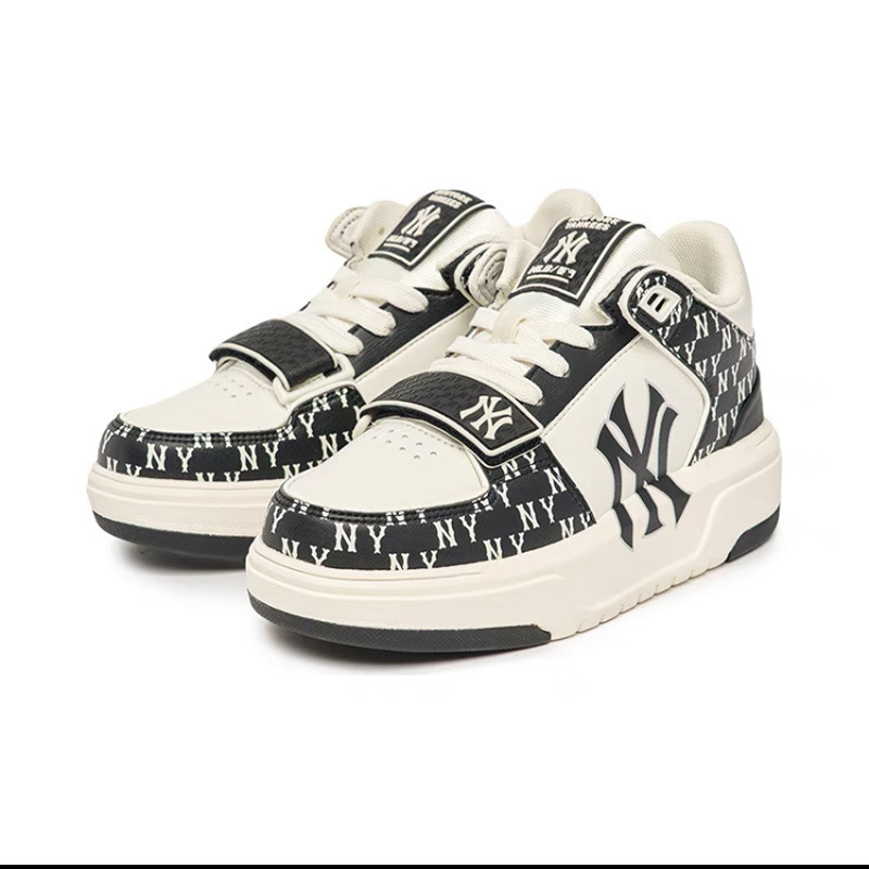 베이지색 벨크로(반 사이즈 너무 작음)