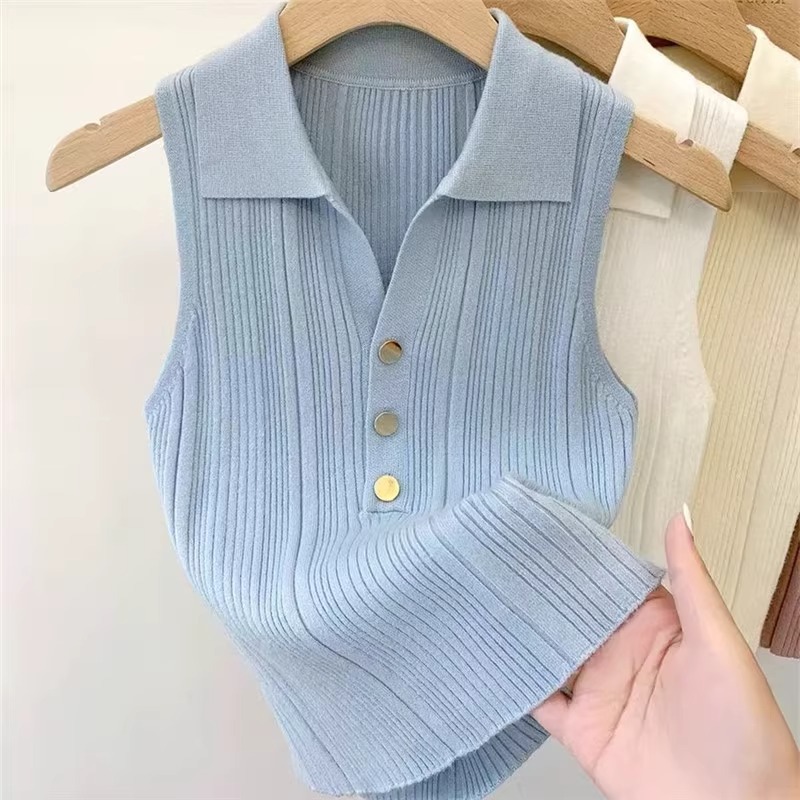 Chaleco sin mangas de tejido fino, con cuello polo y solapa image 11