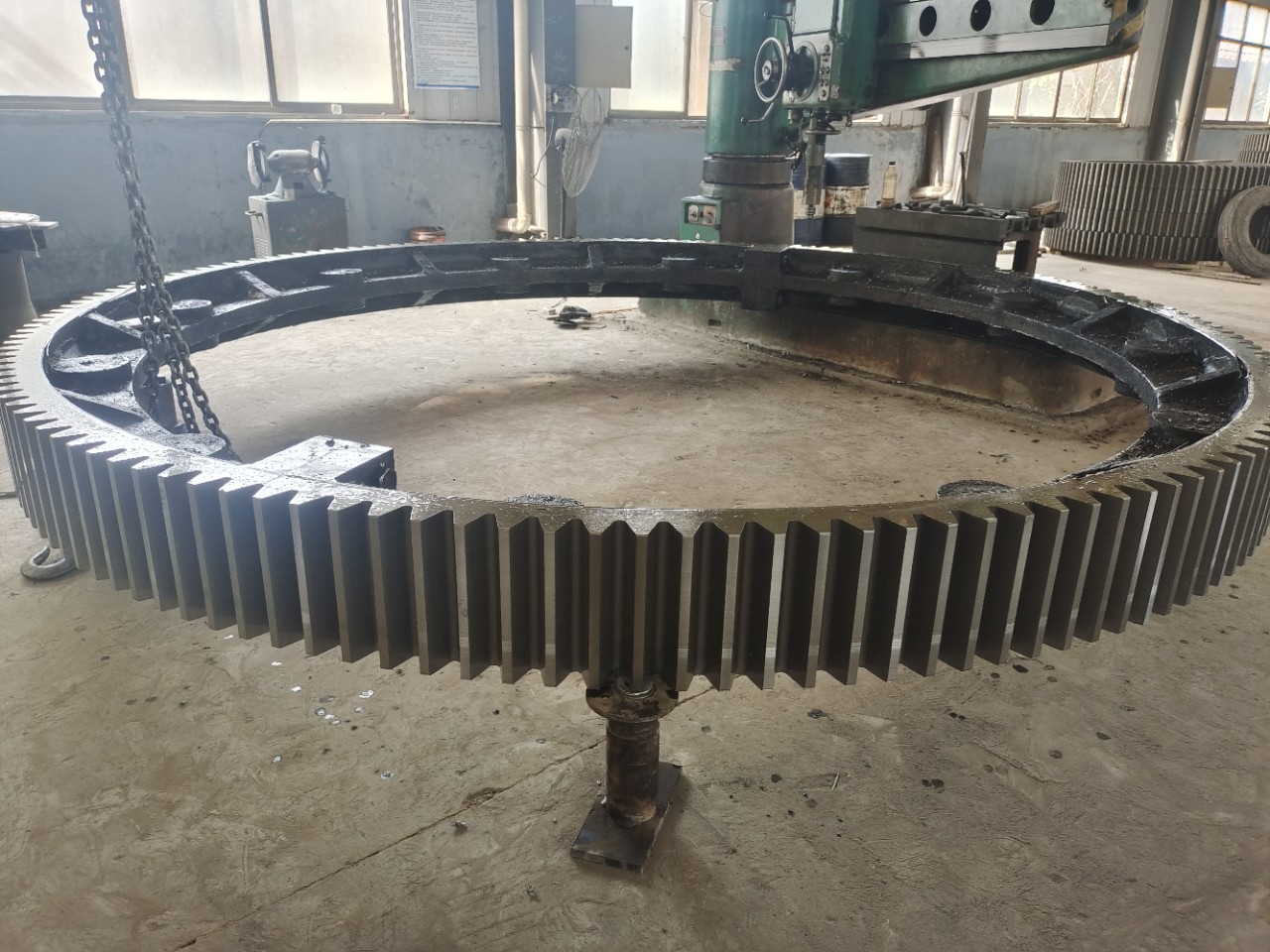 展鹏机械回转窑铸钢大齿轮，齿数220，模数28，干燥机齿圈配件