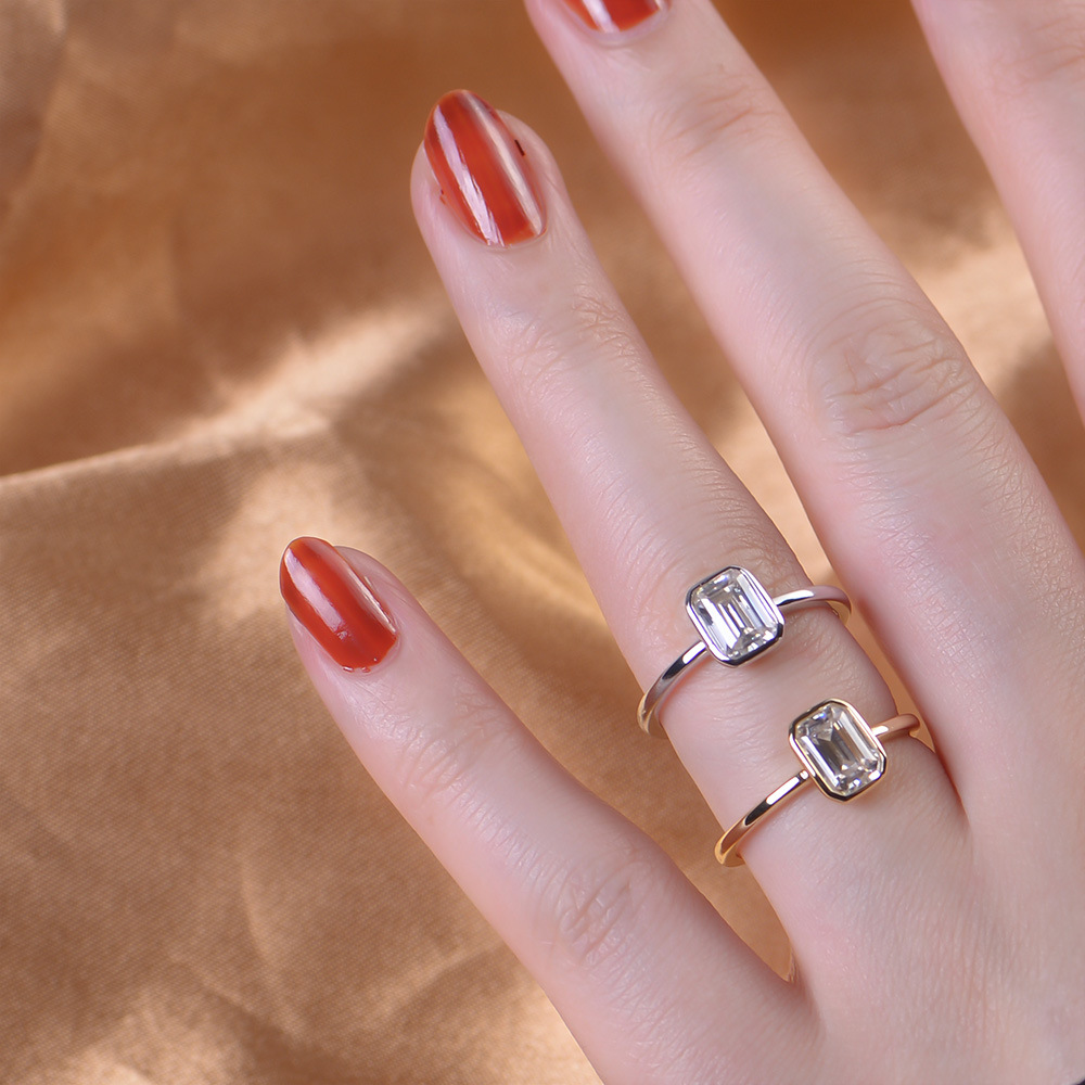 10g Weight 0.03µm Gold Plating Thickness 925 Sterling Silver Zircon Square Rings