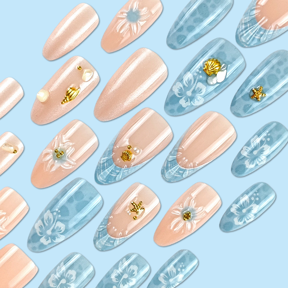 Arte de uñas tridimensional 3D chapado en oro, pegatinas de uñas con flores y estrellas de 24 piezas, piezas de uñas con diamantes de imitación de estilo europeo y americano.