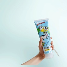 厂家批发便携美璞尔果盐牛奶玫瑰香氛味保湿润肤清洁男女通用浴盐