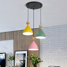 北欧主题餐厅三头吊灯现代简约吧台卧室床头小户型家居创意单头灯