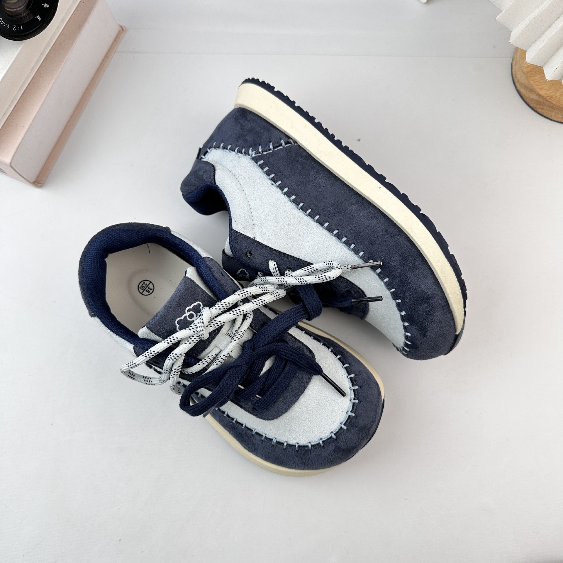 Yuanbo nicho no golpear zapatos de skate para mujeres 2025 nuevo primavera y otoño zapatos blancos de suela gruesa, zapatos casuales de moda image 8