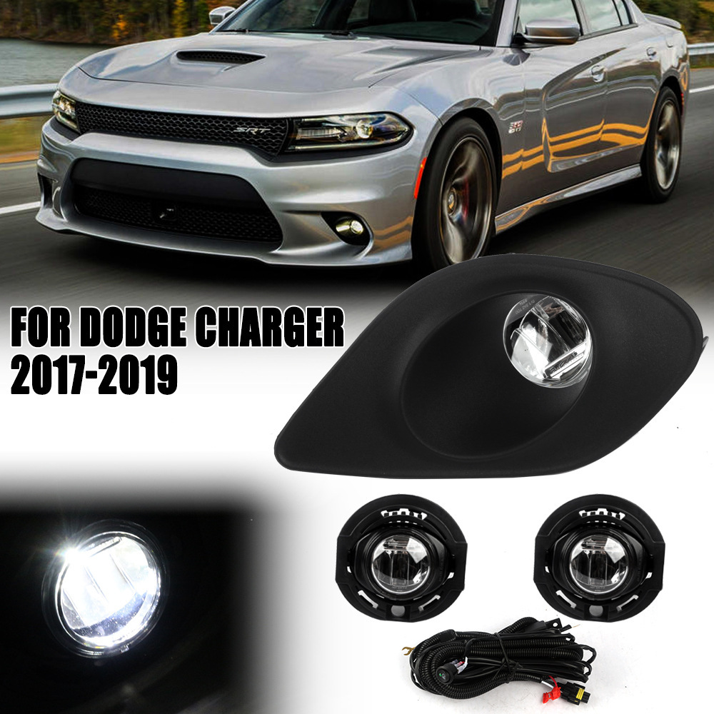 Aplicable a Dodge 17 / 18 / 19 nuevo cargador LED conjunto de lámpara de niebla delantera luz diurna luz de barra delantera