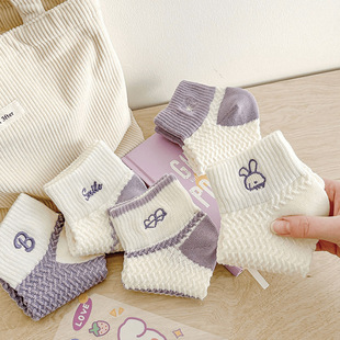 2024 Spring/Summer New Thin Women's Socks with Striped Embossed Korean Style Low-Cut Shallow Short Tube Women's Socks with Embroidery, Breathable Sports Socks