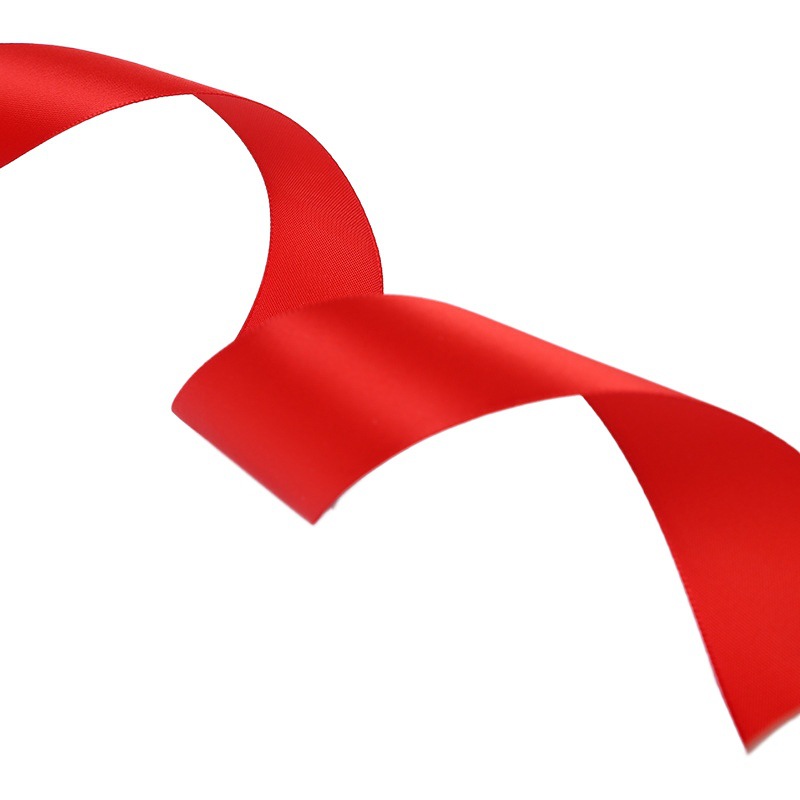 Suministro directo de fábrica de alta densidad de un solo lado de poliéster cinta de embalaje flor cinta decoración de la boda brillante Cinta Roja al por mayor