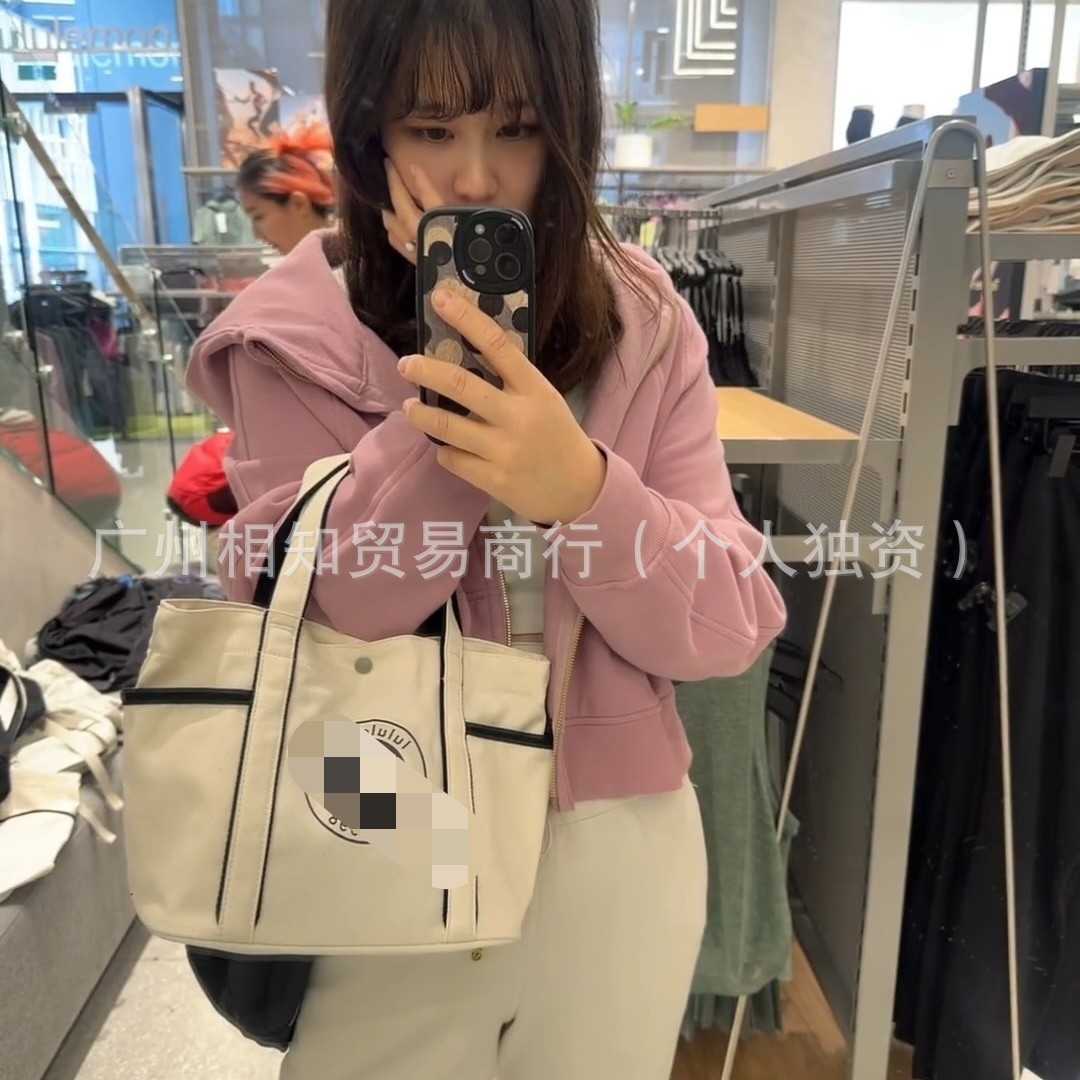 작은 흰색 색상 매칭