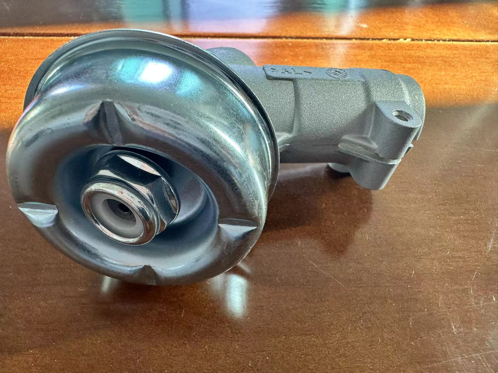 Cortador de doble oreja de una sola oreja cabeza de trabajo accesorios de cortacésped desbrozadora caja de engranajes accesorios de jardín trabajo de cortacésped