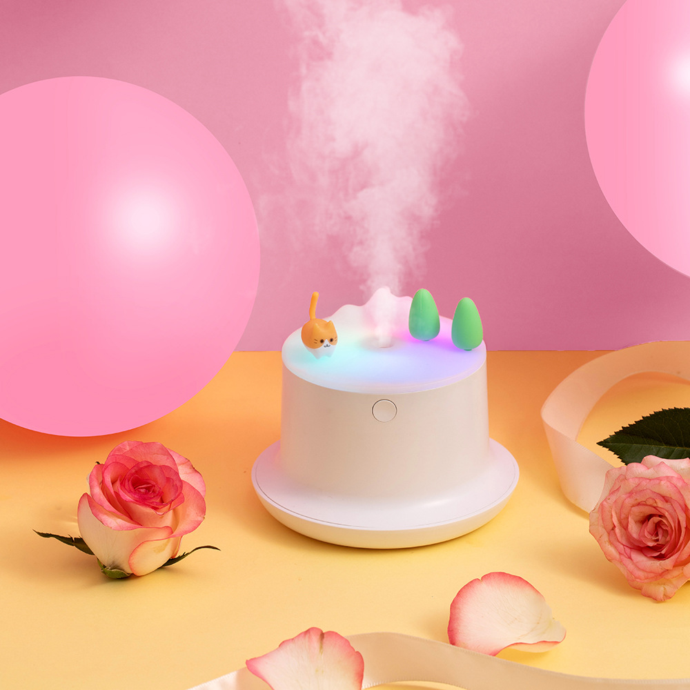 新品萌趣加濕器 迷你創(chuàng)意靜音七彩跑馬燈usb桌面加濕器少女心禮品
