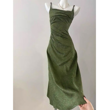 XINGYU 流光 肌理感缎面连衣裙法式复古绿色吊带裙修身长款小礼服