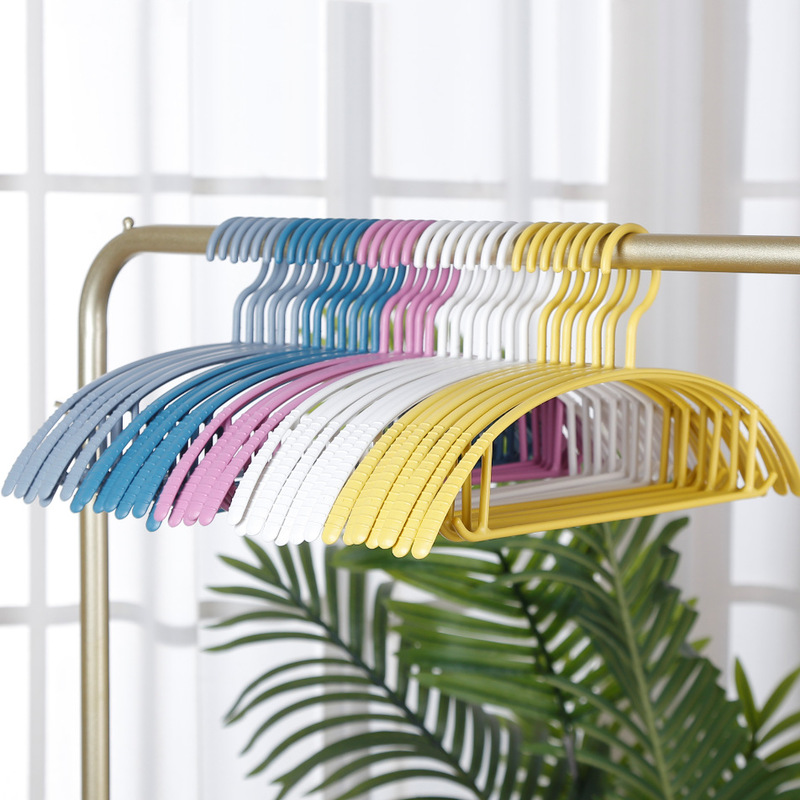 Seamless hanger wholesale with anti-slip strip household semicircular drying rack can not afford to pack bold dormitory student plastic hanger
