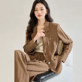 连衣裙;其他短外套;女式毛呢外套