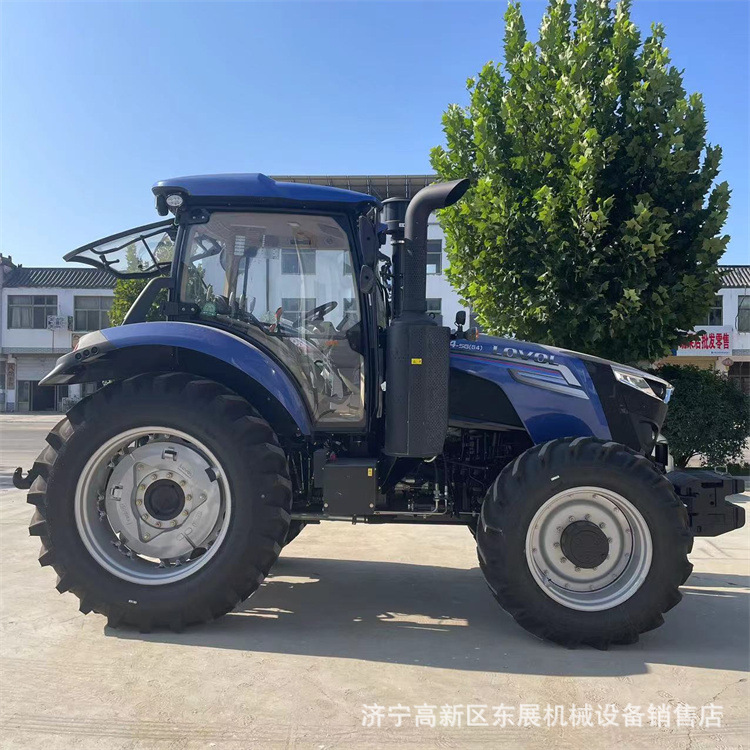 品质供应雷沃2004-5G拖拉机 大型轮式四驱拖拉机 旋耕犁地四轮农